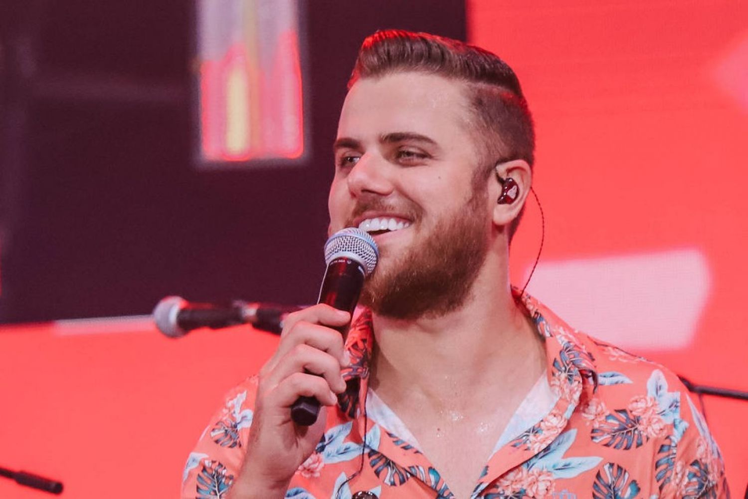 Zé Neto, da dupla Zé Neto e Cristiano, sofre acidente de carro