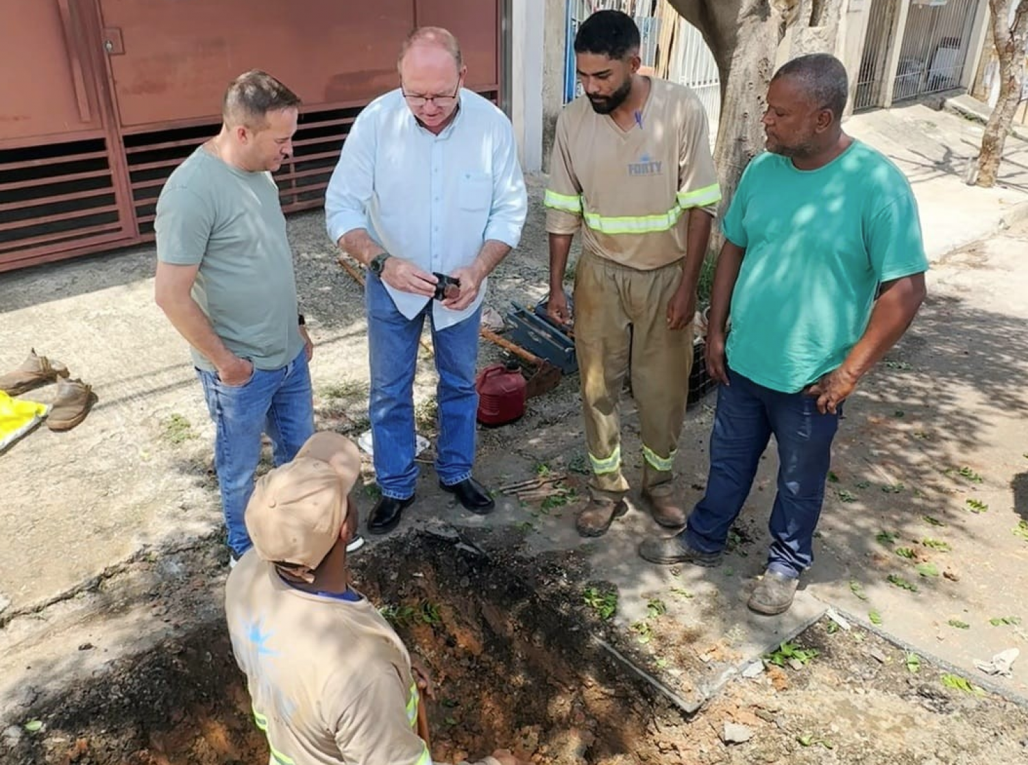 Léo da Padaria acompanha Operação Perda Mínima do DAE