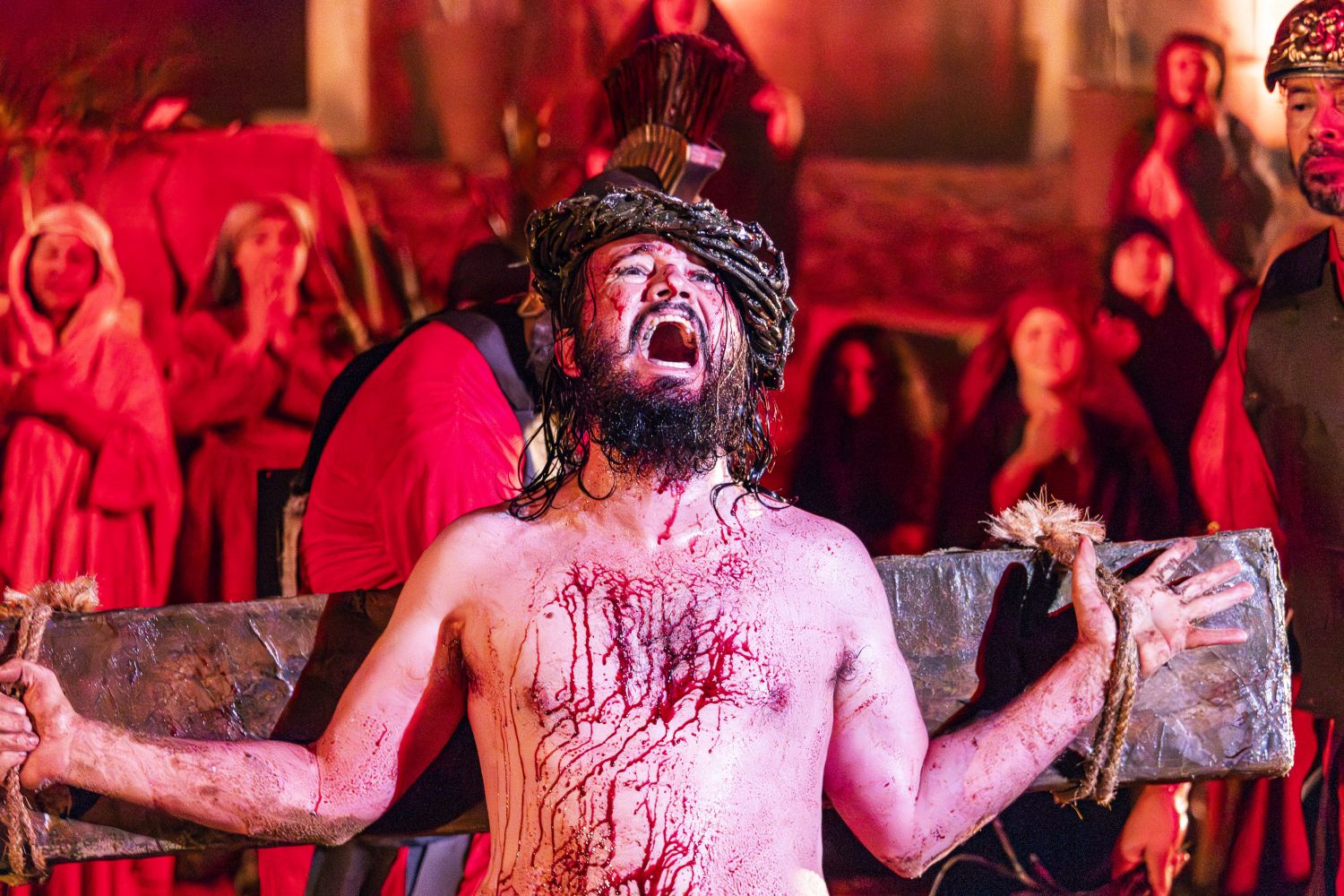 Via Crucis de Santa Bárbara 2026 abre inscrições; espetáculo será de 31 de março a 5 de abril