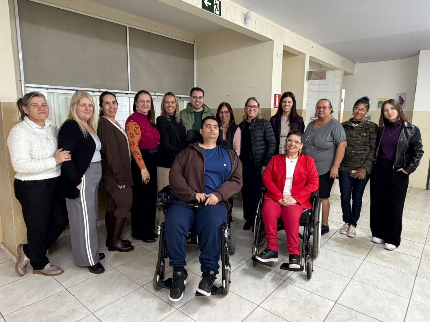 Talitha De Nadai acompanha demandas do Mãos que Acolhem em visita com secretário de Educação
