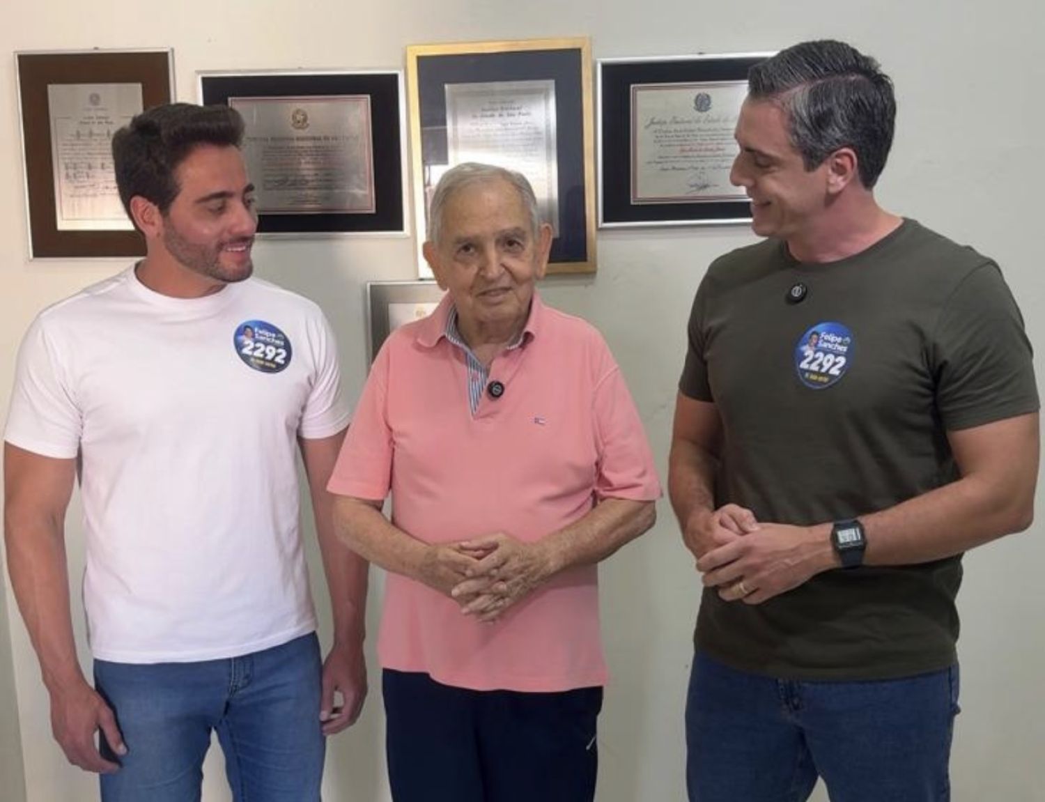 Felipe Sanches chega à reta final com apoio de 6 prefeitos e ex-prefeitos da região